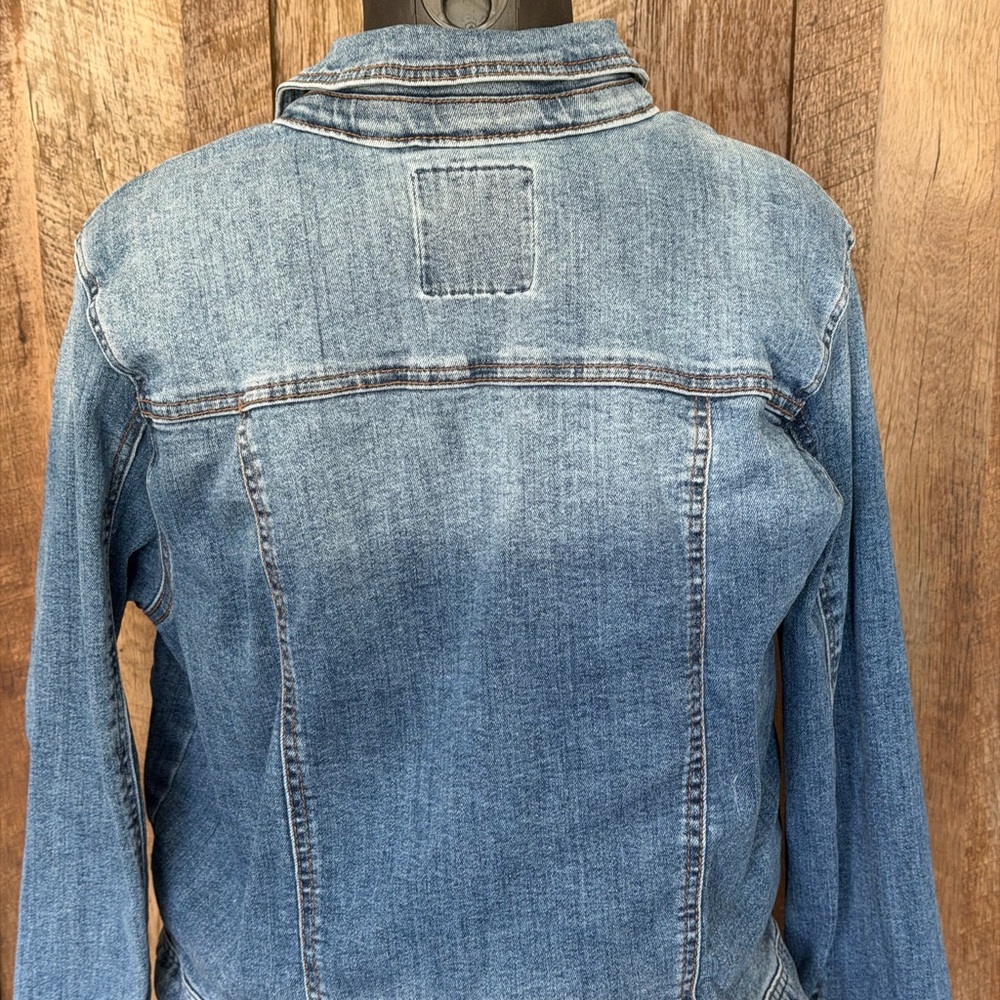Celebrity Pink Denim Blue Women's Jacket - Picture 12 of 16